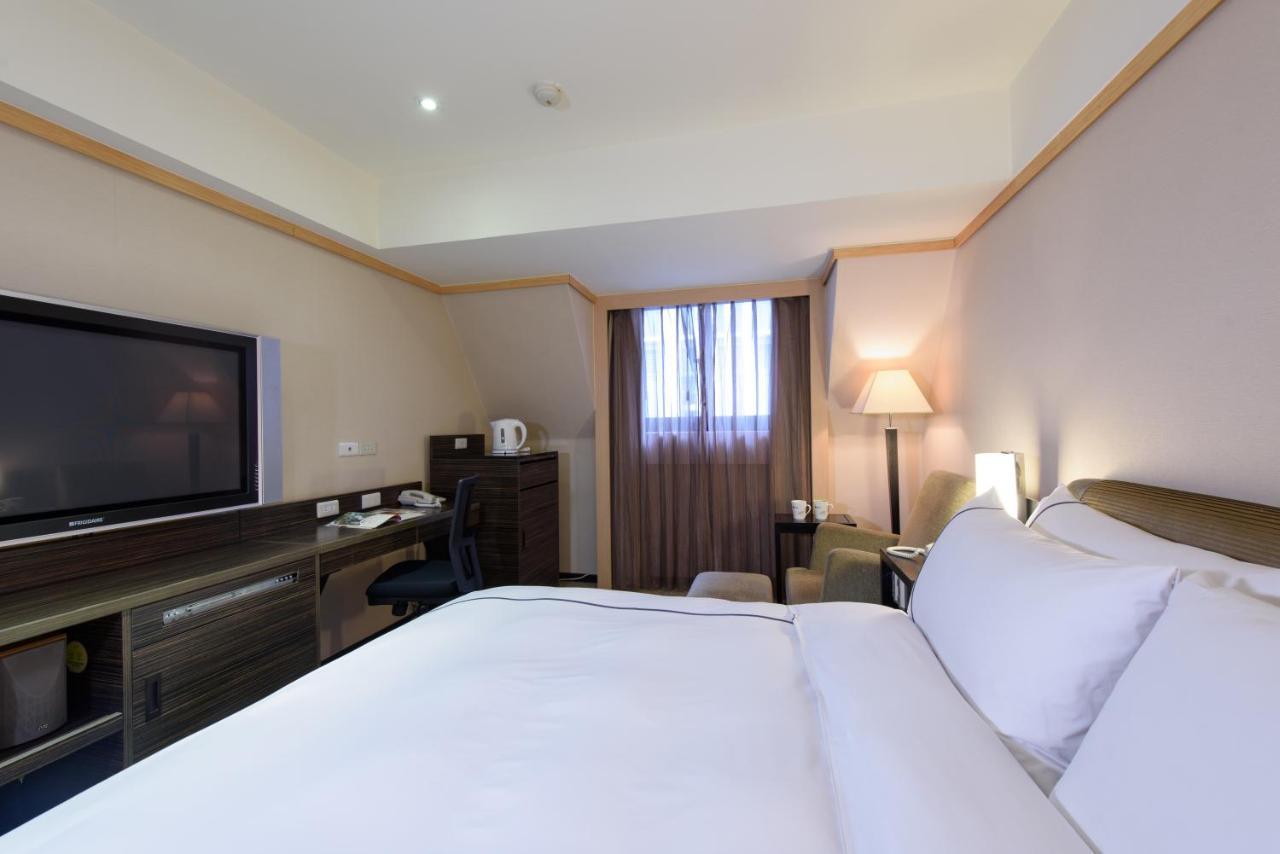 K Hotel Taipei Bagian luar foto