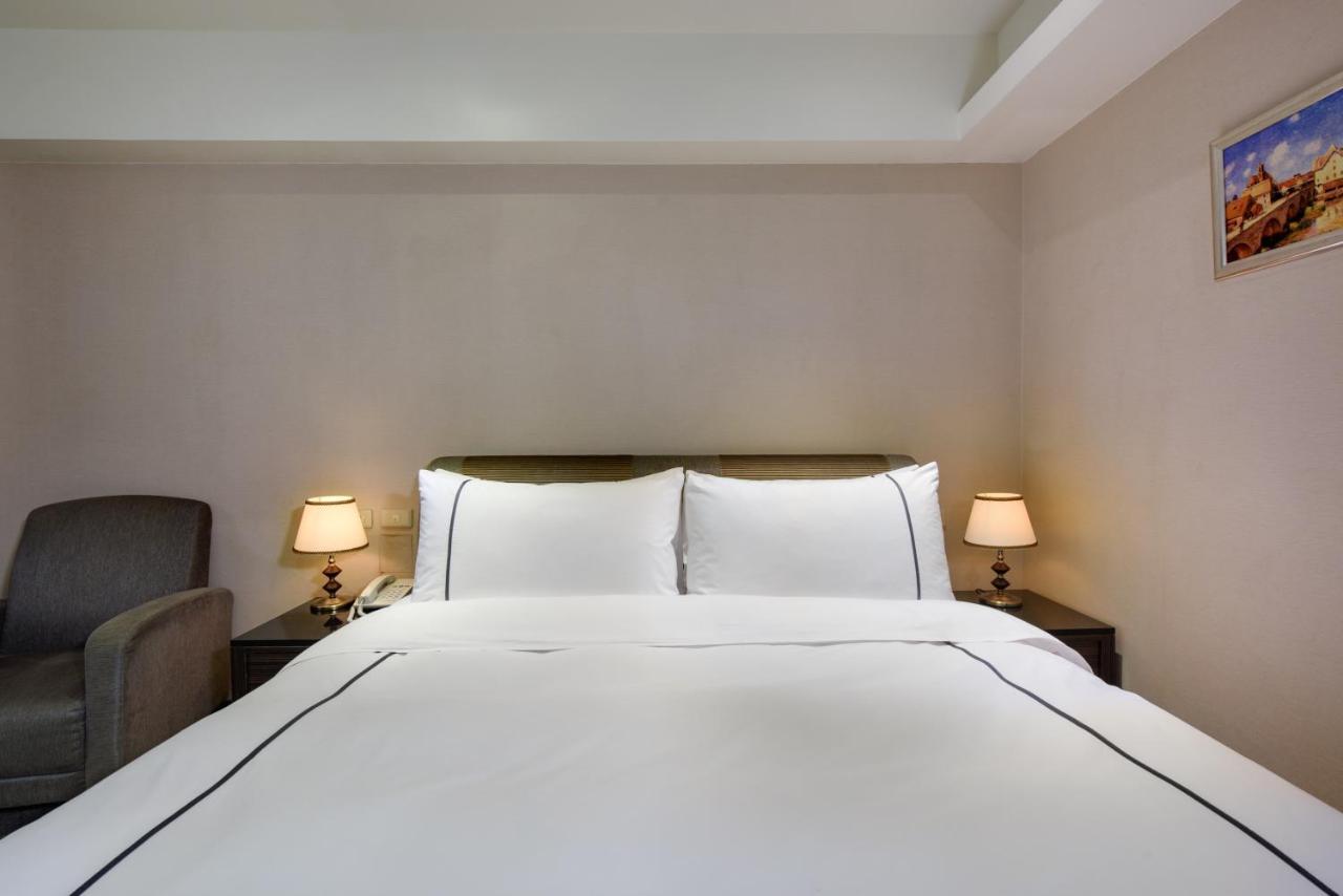 K Hotel Taipei Bagian luar foto
