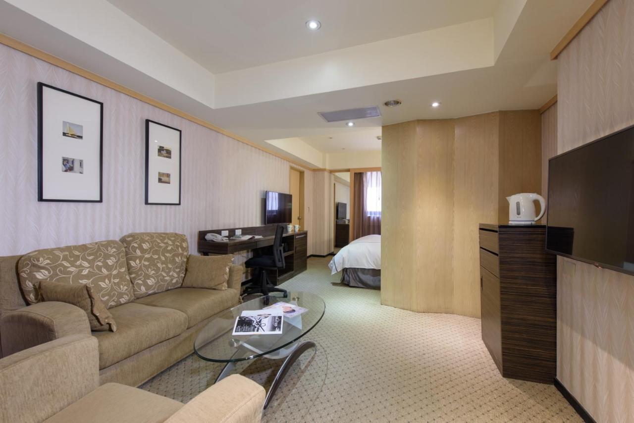 K Hotel Taipei Bagian luar foto