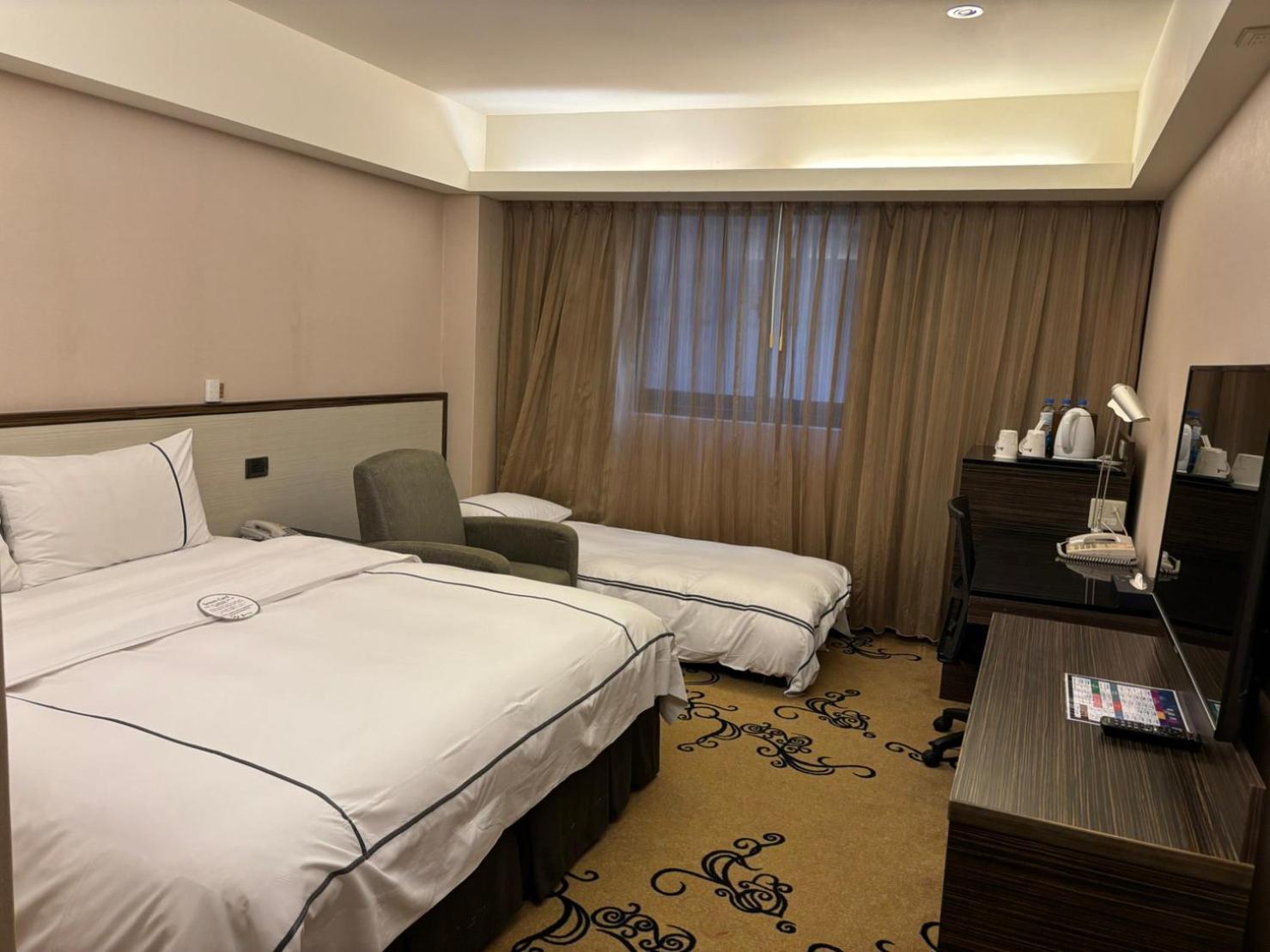 K Hotel Taipei Bagian luar foto