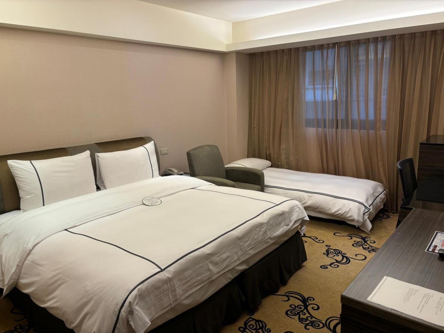 K Hotel Taipei Bagian luar foto