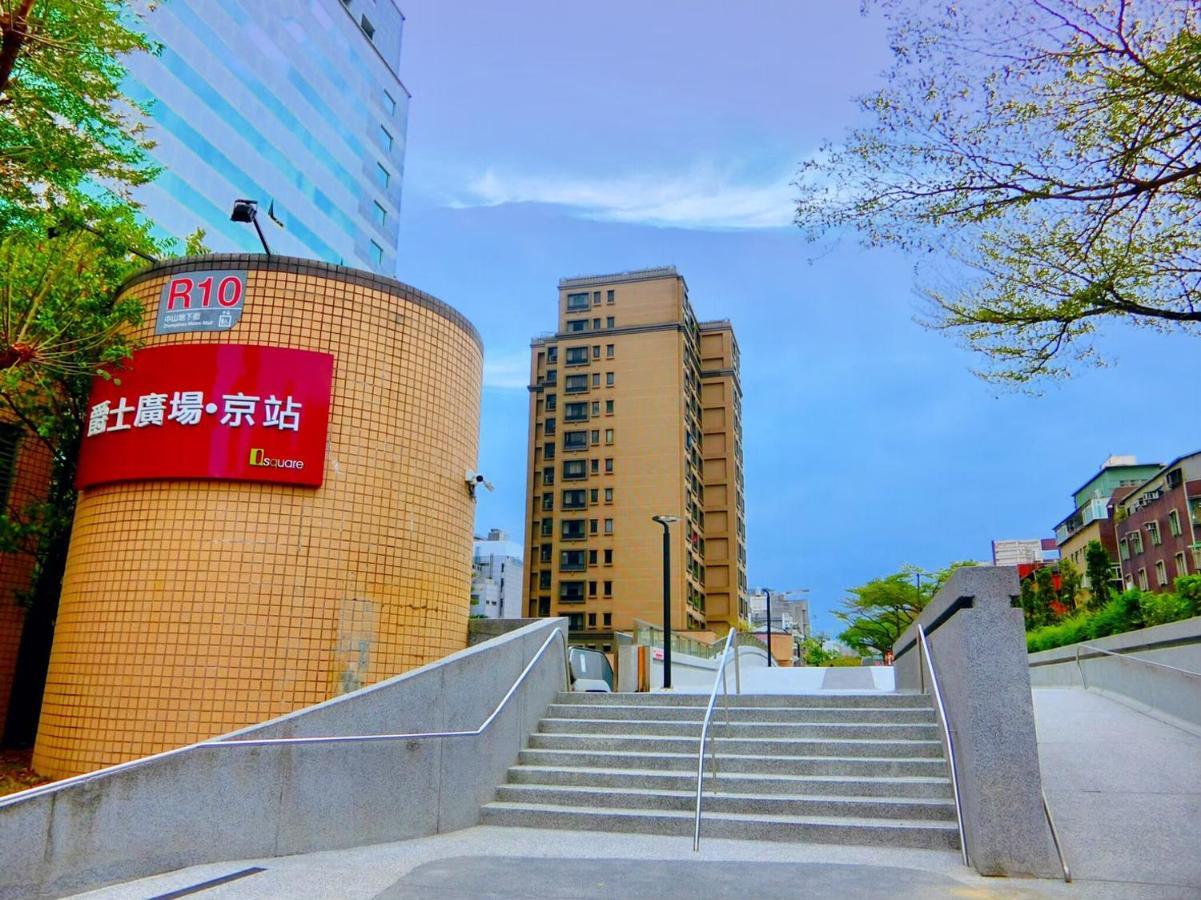 K Hotel Taipei Bagian luar foto